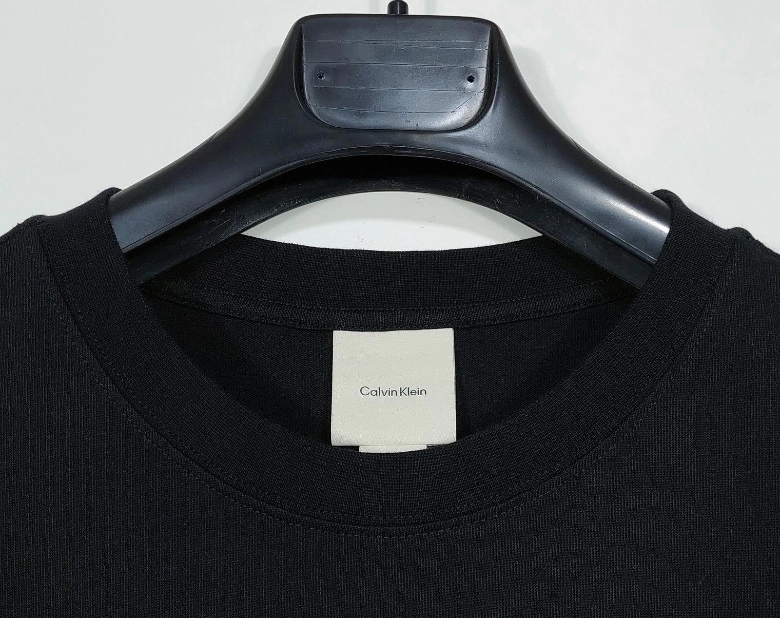 Calvin Klein Studio 'viva love' sleveless tshirt - black M – photo 2